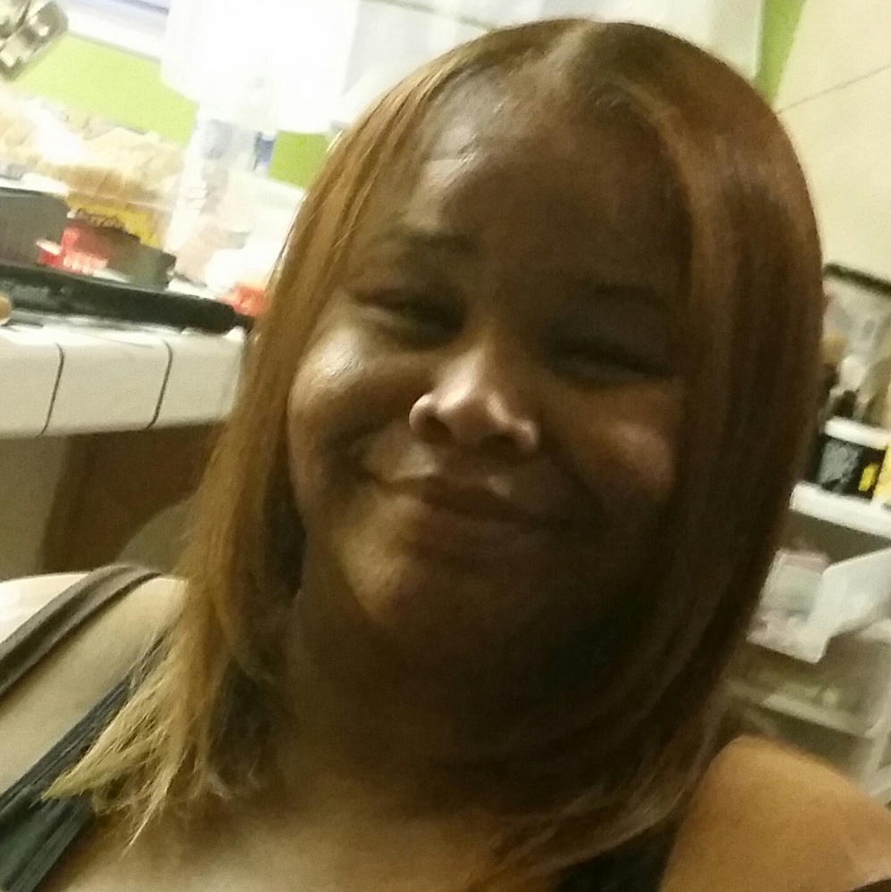 Meet your Posher, Angie